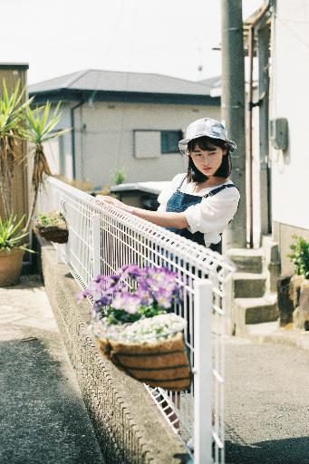 雏鸟幼儿小学生张婉莹,女大学生的沙龙室