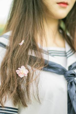 外回り中に突然の大雨一雨宿,国外真人CSGO视频