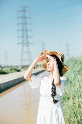 一阴吞两阳怎么做的,两峰夹小溪地湿又无泥诗